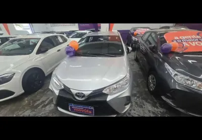 Toyota yaris yaris 1.5 xl plus connect cvt
