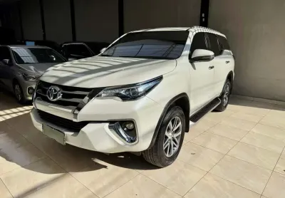 Toyota hilux diesel automático