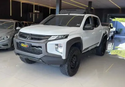 Mitsubishi L200 triton 2024 2.4 16v turbo diesel sport savana cd 4p 4x4 automático