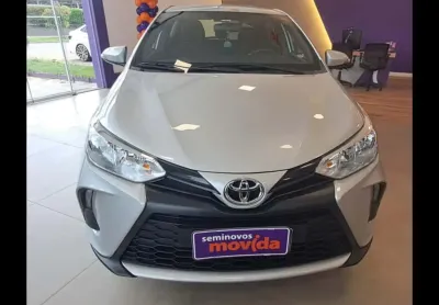 Toyota yaris yaris 1.5 xl plus connect cvt