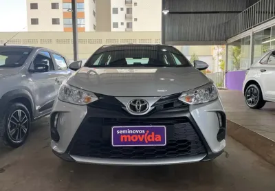 Toyota yaris yaris 1.5 xl plus connect cvt