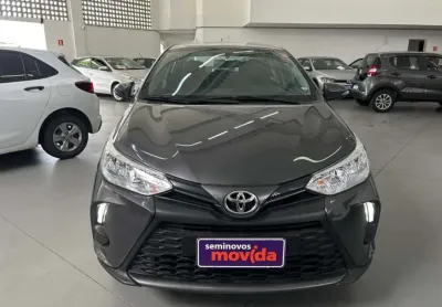 Toyota yaris yaris 1.5 xl plus connect cvt