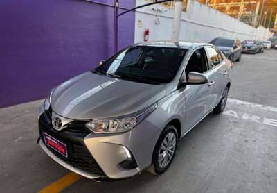 Toyota yaris yaris 1.5 xl plus connect cvt