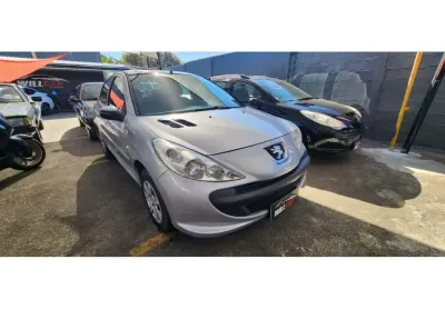 Peugeot 207 xr 1.4 flex 8v 5p
