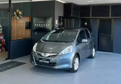 Honda fit lx 1.4 2014 flex em ótimo estado de negociação!!!!