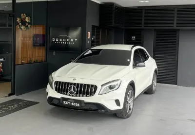 Mercedes-benz gla200 advance 1.6 2015 em ótimo estado de conservação!