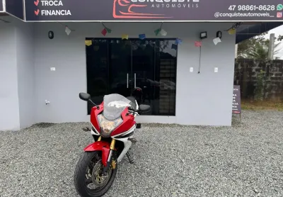 Honda cbr 600f carenada ano 2013