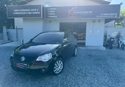 Vw polo sedã 1.6 ano 2013