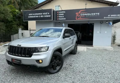 Jeep grand cherokee 3.6 limited v6 4x4 aut ano 2011