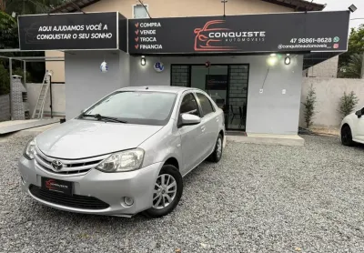  toyota etios sedan 1.5 sx - 2015 