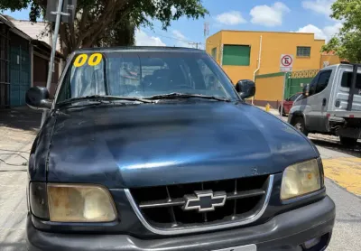 S10 executive bem abaixo da fipe pra venda , na troca considerartabela 