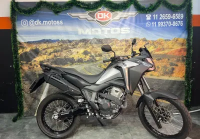 Honda xre 300 sahara 2025 cinza 