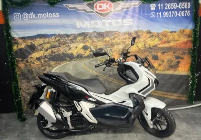 Honda adv 150 2022 branca