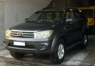 Toyota hilux sw4 sr 2.7 4x2