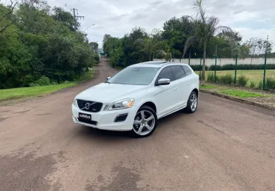 ° volvo xc-60 r-design 3.0 aut awd  304cv °