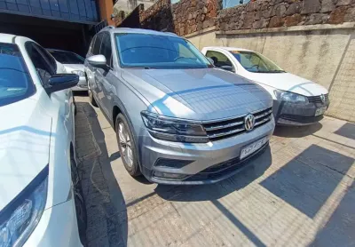 Volkswagen tiguan 1.4 250 tsi total flex allspace comfortline turbo automático tiptronic