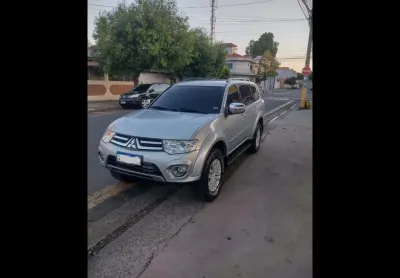 Mitsubishi pajero dakar 3.2 16v 4p hpe 4x4  7 lugares turbo intecooler diesel automático