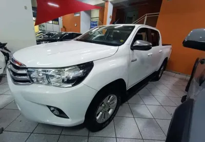 Toyota hilux caminhonete 2.8 16v srv 4x4 diesel cabine dupla automático