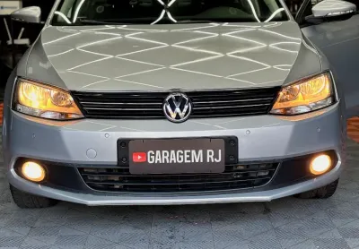 Volkswagen jetta 2.0 comfortline 2013 automático