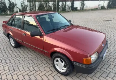 Ford escort 1.8 guarujá 4 portas completo