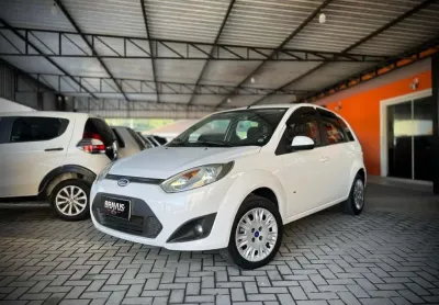 Ford fiesta 1.6 flex - branca - 2013/2014