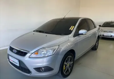 Ford focus 2.0 glx sedan 16v flex 4p automático