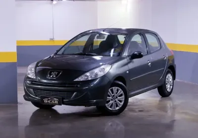 Peugeot 207 hb xr 1.4 flex / ano 2012