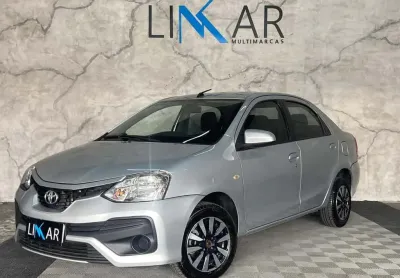 Toyota etios sd xs 1.5 mt 2018