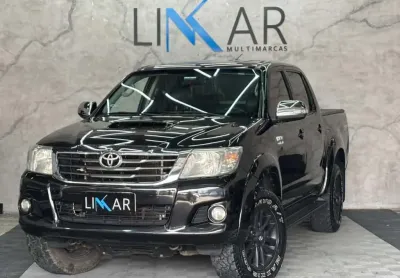 Toyota hilux cd4x4 srv 2015
