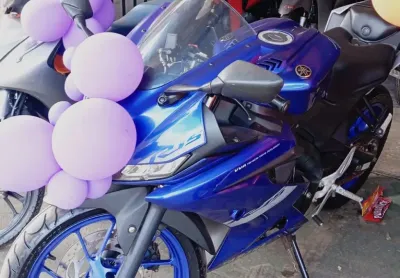 Yamaha r15 