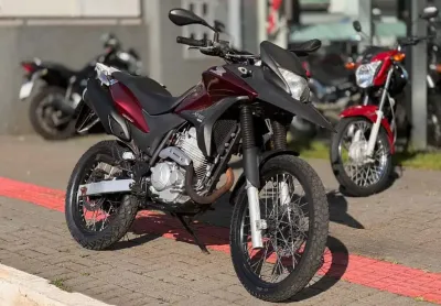 Honda xre 300 - - vermelha - 2011/2011