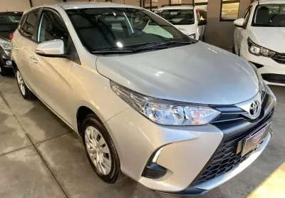 Toyota yaris hatch 1.5 xl at 2025