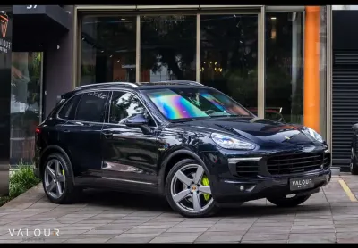 Porsche cayenne s e-hy 2017