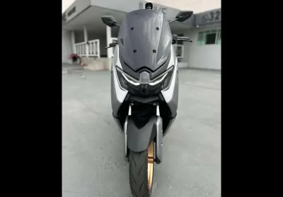 Yamaha nmax 160 2025