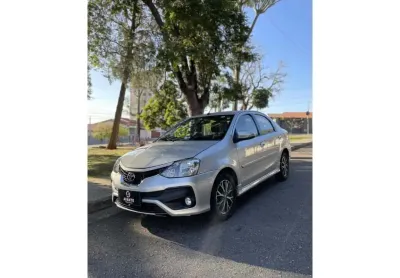 Toyota etios 2018 1.5 platinum sedan 16v flex 4p automático