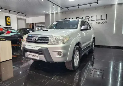 Toyota hiluxsw4 srv4x4 2010