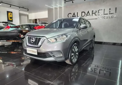 Nissan kicks sv cvt 2018
