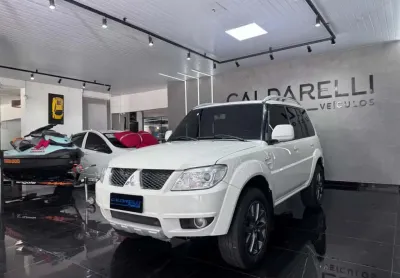 Mitsubishi pajero tr4 flex hp 2012