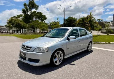Chevrolet Astra Advantage 2.0 MPFI 8V FlexPower 5p  - Prata - 2008/2009