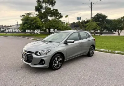 Chevrolet Onix HATCH 1.0 12V Flex 5p Mec.  - Prata - 2024/2024