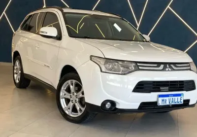 Outlander 2.0 cvt 2015 flex top de linha