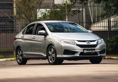 Honda city lx 2017 1.5 vtec automático 