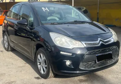 Citroen c3 teto panorâmico muito novo