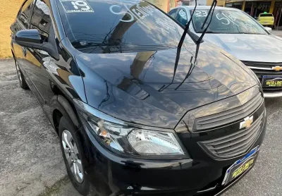 Chevrolet onix joy 1.0 muito novo - excelente veículo - ar gelando muito.