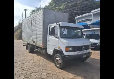 Mercedes-benz 709 4x2 2p 1990