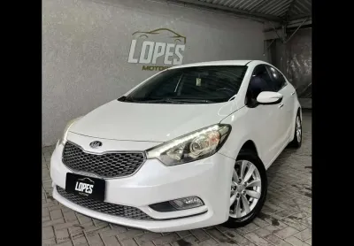 Kia cerato 1.6 16v  flex  aut.  - branca - 2014/2015