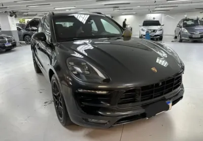 Porsche macan performance peck (pp)