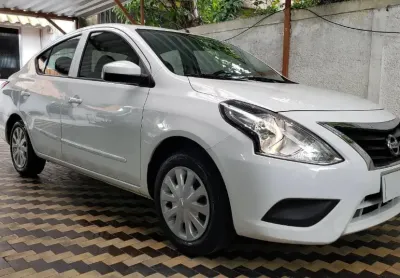 Nissan versa 1.6 s