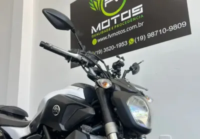 Yamaha mt-07 abs branca 2018