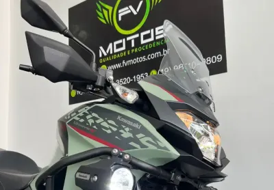 Kawasaki versys 300x tourer cinza 2023
